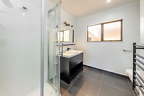 Photo of property in 3 Aztec Place, Conifer Grove, Takanini, 2112