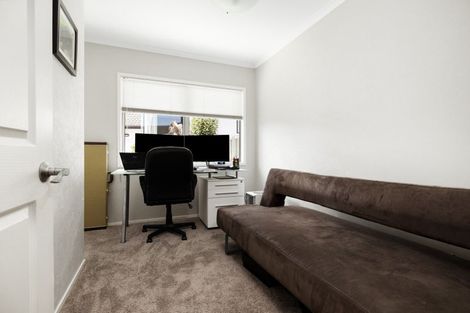 Photo of property in 31 Bayvista Close, Welcome Bay, Tauranga, 3112