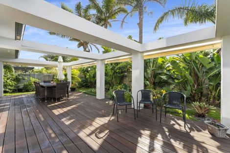 Photo of property in 115 Gravatt Road, Papamoa Beach, Papamoa, 3118