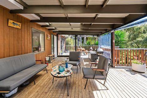 Photo of property in 1020 Ngunguru Road, Kiripaka, Whangarei, 0173