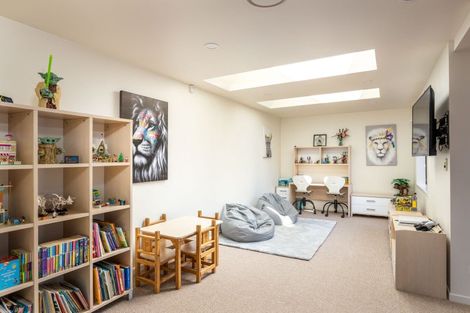 Photo of property in 5-7 Adam Lile Drive, Highlands Park, New Plymouth, 4312