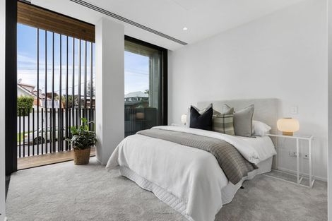 Photo of property in "milford 110" Penthouse, 103/110 Kitchener Road, Milford, Auckland, 0620
