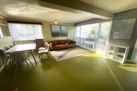 Photo of property in Victoria Court, 8/4 Queen Street, Mount Victoria, Wellington, 6011