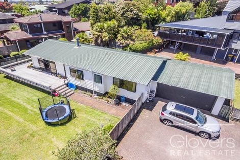 Photo of property in 31b Avonleigh Road, Green Bay, Auckland, 0604
