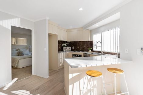 Photo of property in 3/8 Saints Court, Manurewa, Auckland, 2102