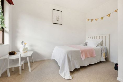 Photo of property in 2 Byron Street, Leamington, Cambridge, 3432