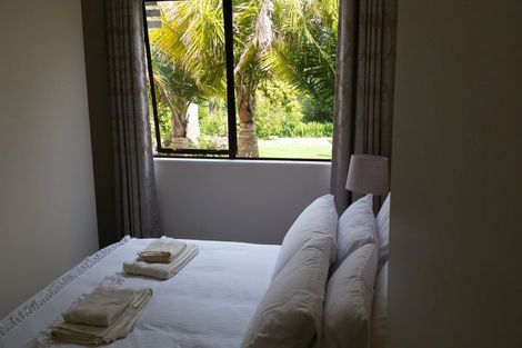 Photo of property in 22 Sarah Place, Farm Cove, Auckland, 2012