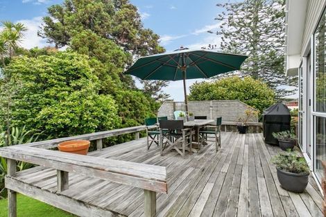 Photo of property in 22 Pine Terrace, Howick, Auckland, 2014