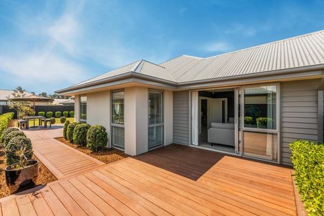 Photo of property in 14 Strauss Drive, Rolleston, 7614