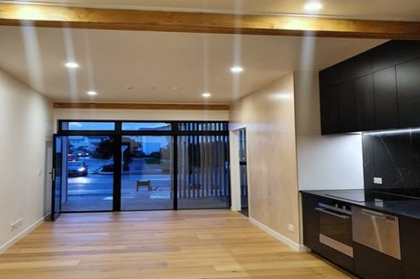 Photo of property in 3/167 Hobsonville Point Road, Hobsonville, Auckland, 0616