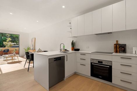 Photo of property in 7/152 The Parade, Island Bay, Wellington, 6023