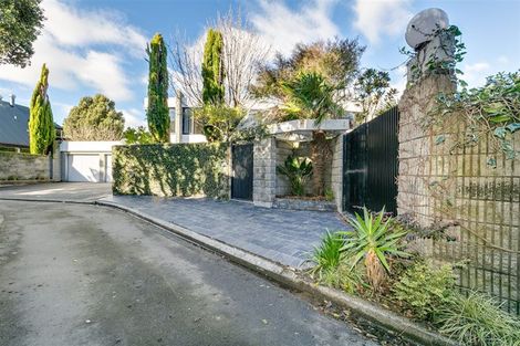 Photo of property in 32 Seatoun Heights Road, Seatoun, Wellington, 6022