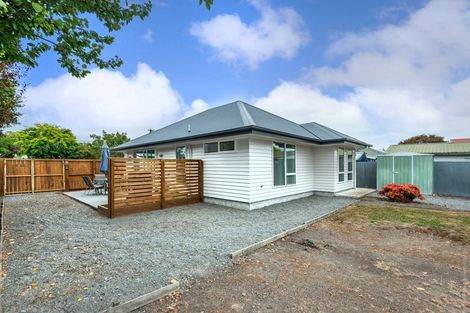 Photo of property in 10 Bideford Place, Dallington, Christchurch, 8061