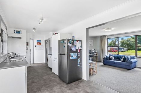 Photo of property in 83 Glen Marine Parade, Glendene, Auckland, 0602