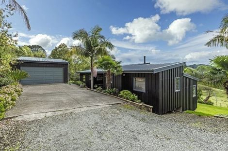 Photo of property in 100 Upper Orewa Road, Wainui, Silverdale, 0992