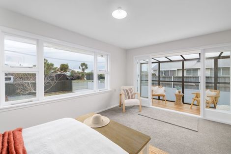 Photo of property in 25 Cradock Street, South New Brighton, Christchurch, 8062