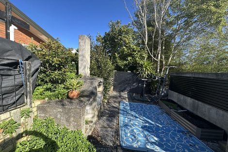 Photo of property in 220 Great South Road, Huntly, 3700