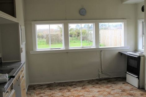 Photo of property in 25 Coates Street, Westport, 7825