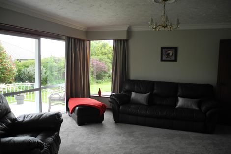 Photo of property in 11 Oxford Street, Waimate, 7924