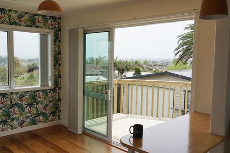 Photo of property in 130 Rosier Road, Glen Eden, Auckland, 0602