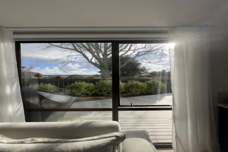 Photo of property in 1/48 Philomel Crescent, Bayswater, Auckland, 0622