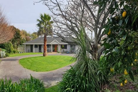 Photo of property in 1343 Devon Road, Brixton, Waitara, 4382
