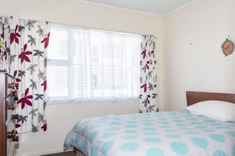 Photo of property in 2/353 Saint Aubyn, Moturoa, New Plymouth, 4310