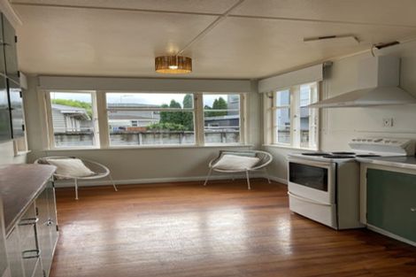 Photo of property in 14 Salisbury Avenue, Terrace End, Palmerston North, 4410