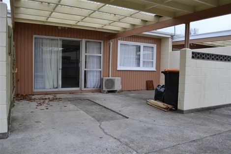 Photo of property in 2/59 West Street, West End, Palmerston North, 4412