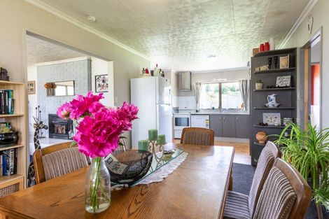 Photo of property in 16 Mathew Street, Dannevirke, 4930