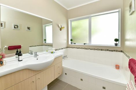 Photo of property in 47 Shelly Beach Road, Shelly Beach, Helensville, 0874