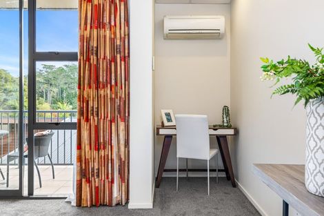 Photo of property in 11/28 The Avenue, Albany, Auckland, 0632