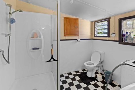 Photo of property in 13 Beach Street, Tangimoana, 4822