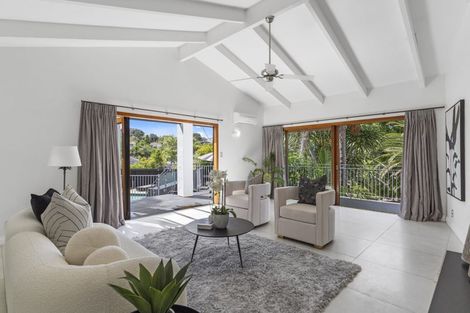 Photo of property in 55 Seaton Road, Murrays Bay, Auckland, 0630