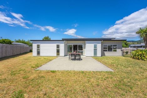 Photo of property in 29 Gallipoli Place, Paraparaumu, 5032