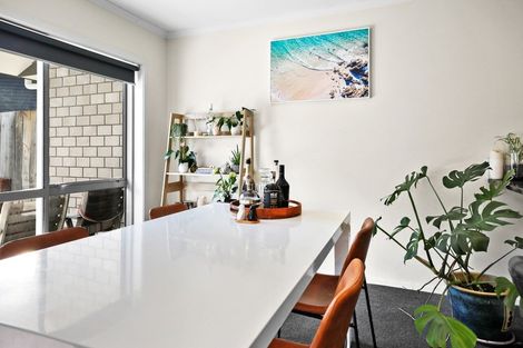 Photo of property in 2/19 Abbotsford Street, Whitiora, Hamilton, 3200