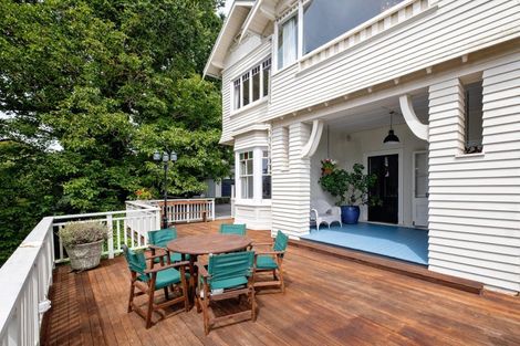 Photo of property in 27 Fitzroy Road, Bluff Hill, Napier, 4110