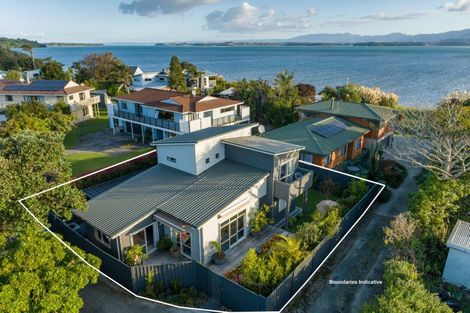 Photo of property in 35 Waione Avenue, Athenree, Waihi Beach, 3177