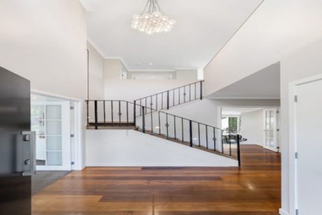 Photo of property in 8 Verley Rise, East Tamaki Heights, Auckland, 2016