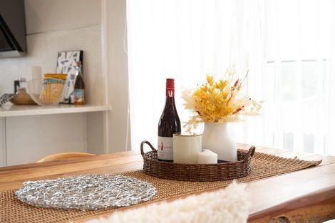 Photo of property in 137 Verbena Road, Birkdale, Auckland, 0626