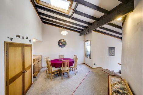 Photo of property in 34 Roslyn Road, Bluff Hill, Napier, 4110