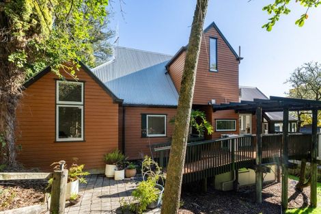 Photo of property in 25 Muritai Crescent, Havelock North, 4130