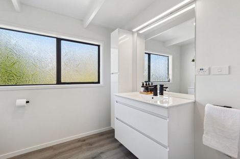 Photo of property in 9 Erin Street, Hawera, 4610