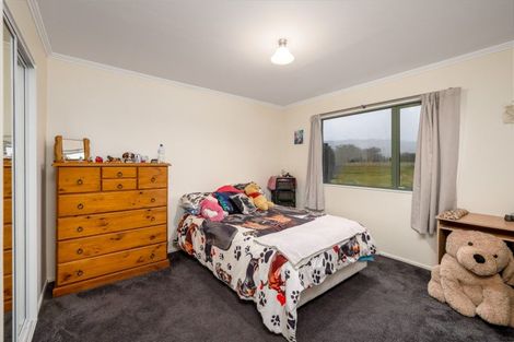Photo of property in 124 Waihao Back Road, Waimate, 7979
