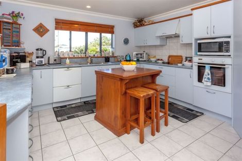 Photo of property in 220b Ocean Road, Whangamata, 3620
