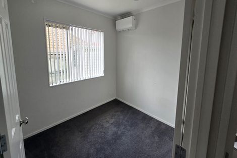 Photo of property in 186 Botany Road, Botany Downs, Auckland, 2010