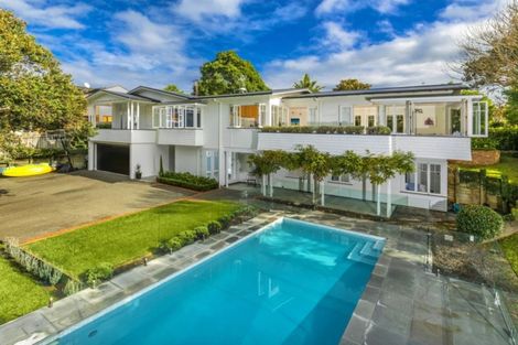 Photo of property in 14 Handley Avenue, Narrow Neck, Auckland, 0624