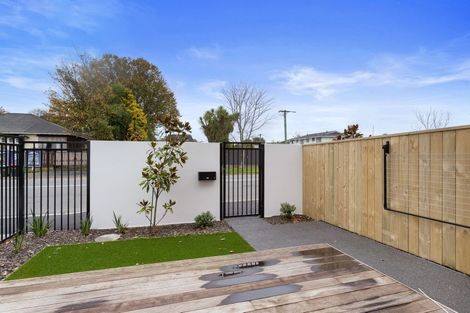 Photo of property in 2/162 Springfield Road, St Albans, Christchurch, 8014