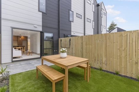 Photo of property in 6/20 Moor Avenue, Te Atatu Peninsula, Auckland, 0610