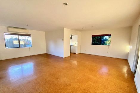 Photo of property in 49a Stanley Road, Glenfield, Auckland, 0629